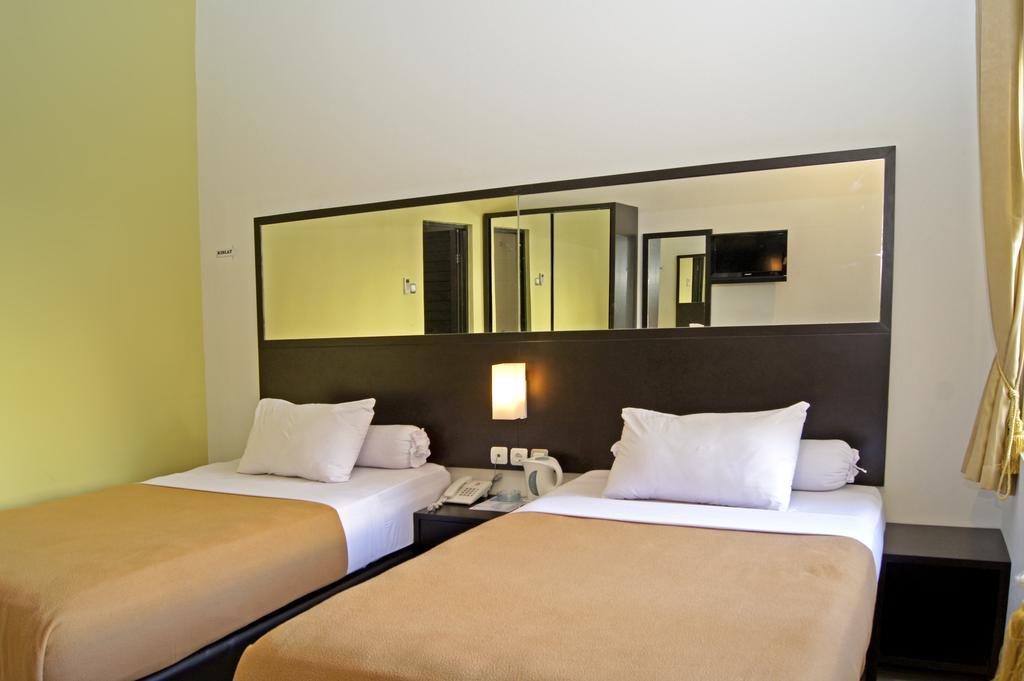 The Winner Premier Hotel Pemalang Ruang foto