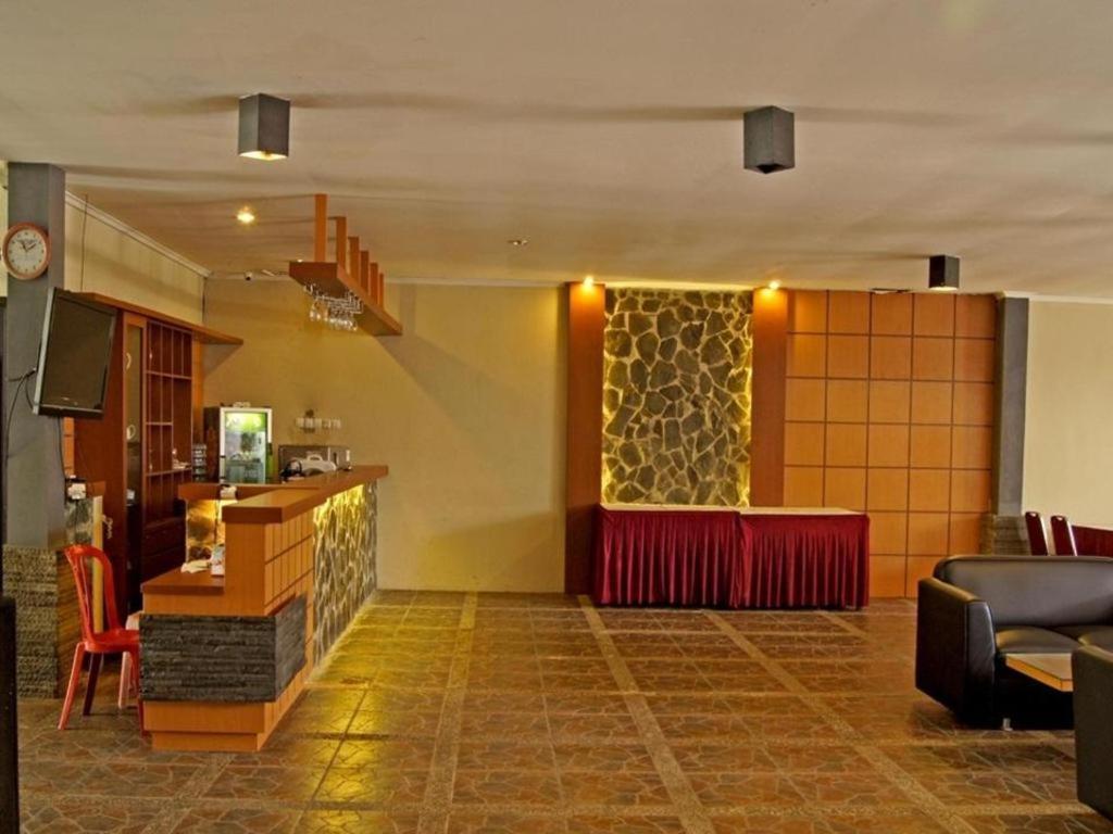 The Winner Premier Hotel Pemalang Bagian luar foto